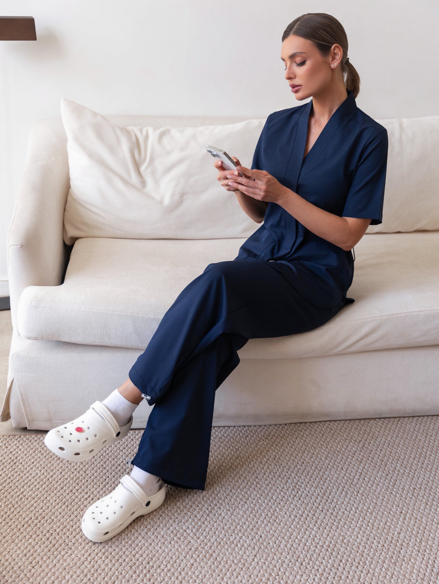 Uniforme médico azul de alta calidad para clínicas 